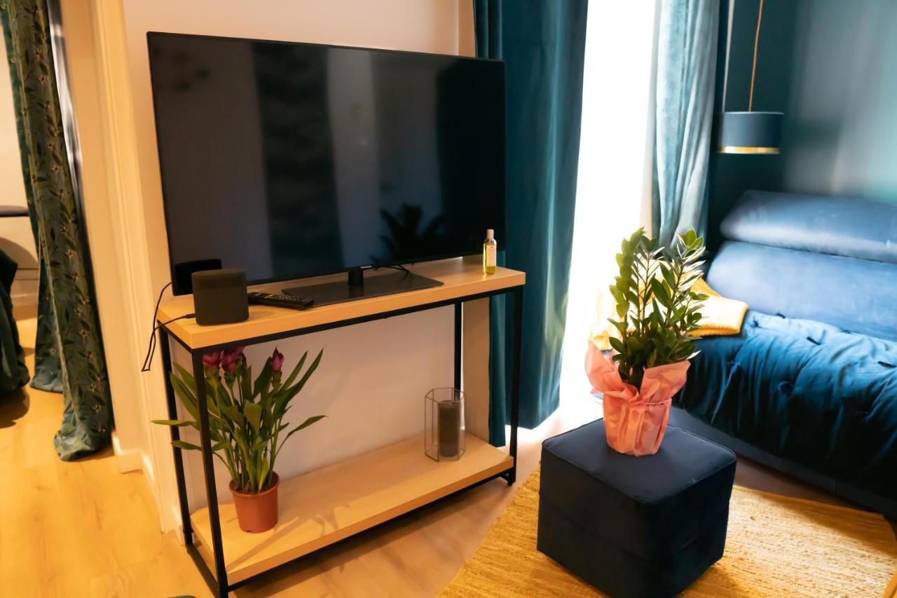 Coeur De Ville T2, Terrasse, Clim Tt Equipe, Parking Санарі-сюр-Мер Екстер'єр фото