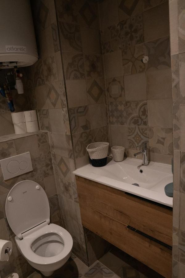 Coeur De Ville T2, Terrasse, Clim Tt Equipe, Parking Санарі-сюр-Мер Екстер'єр фото
